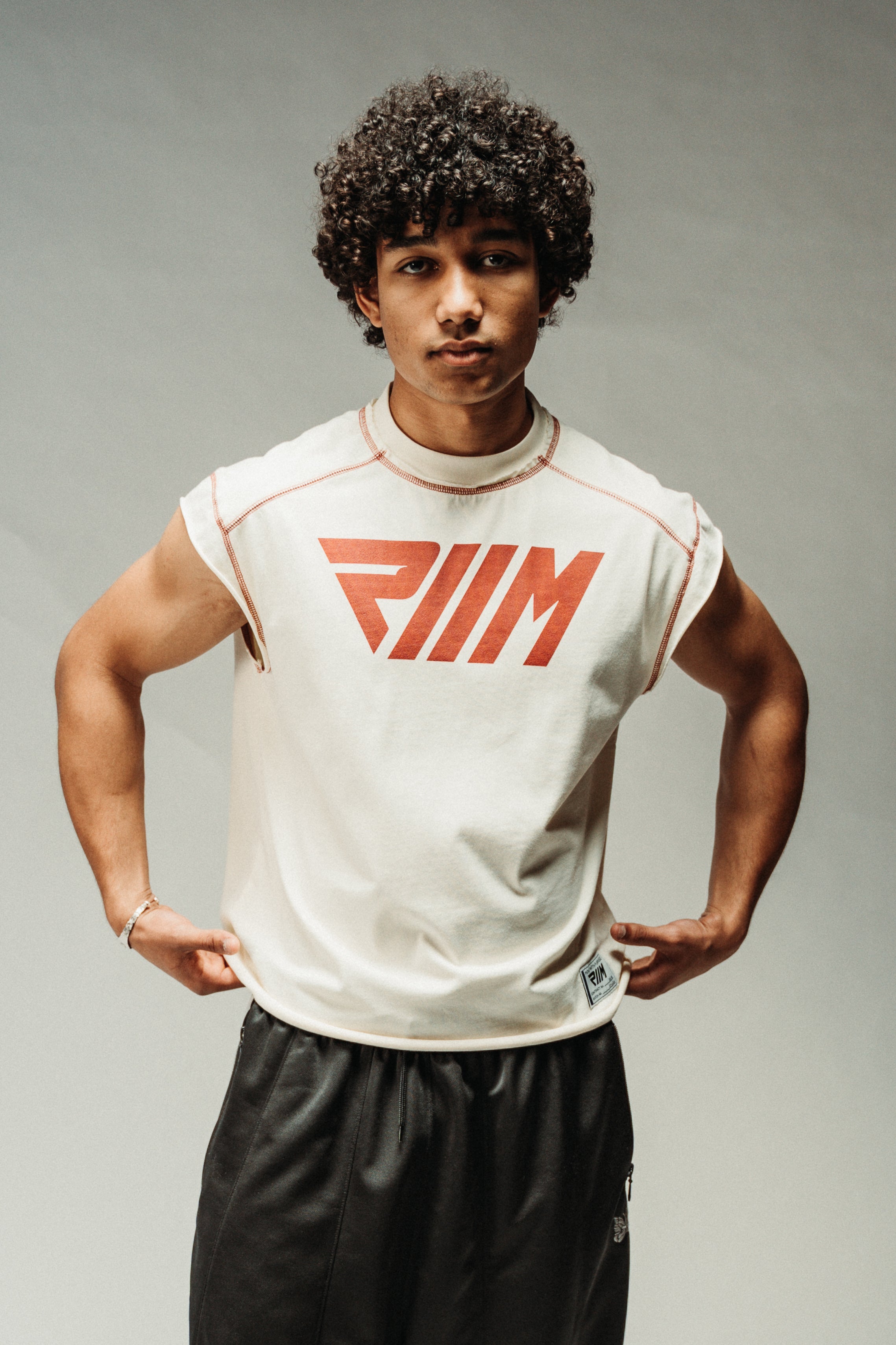 'The Motion' Tank KREMA MAROON